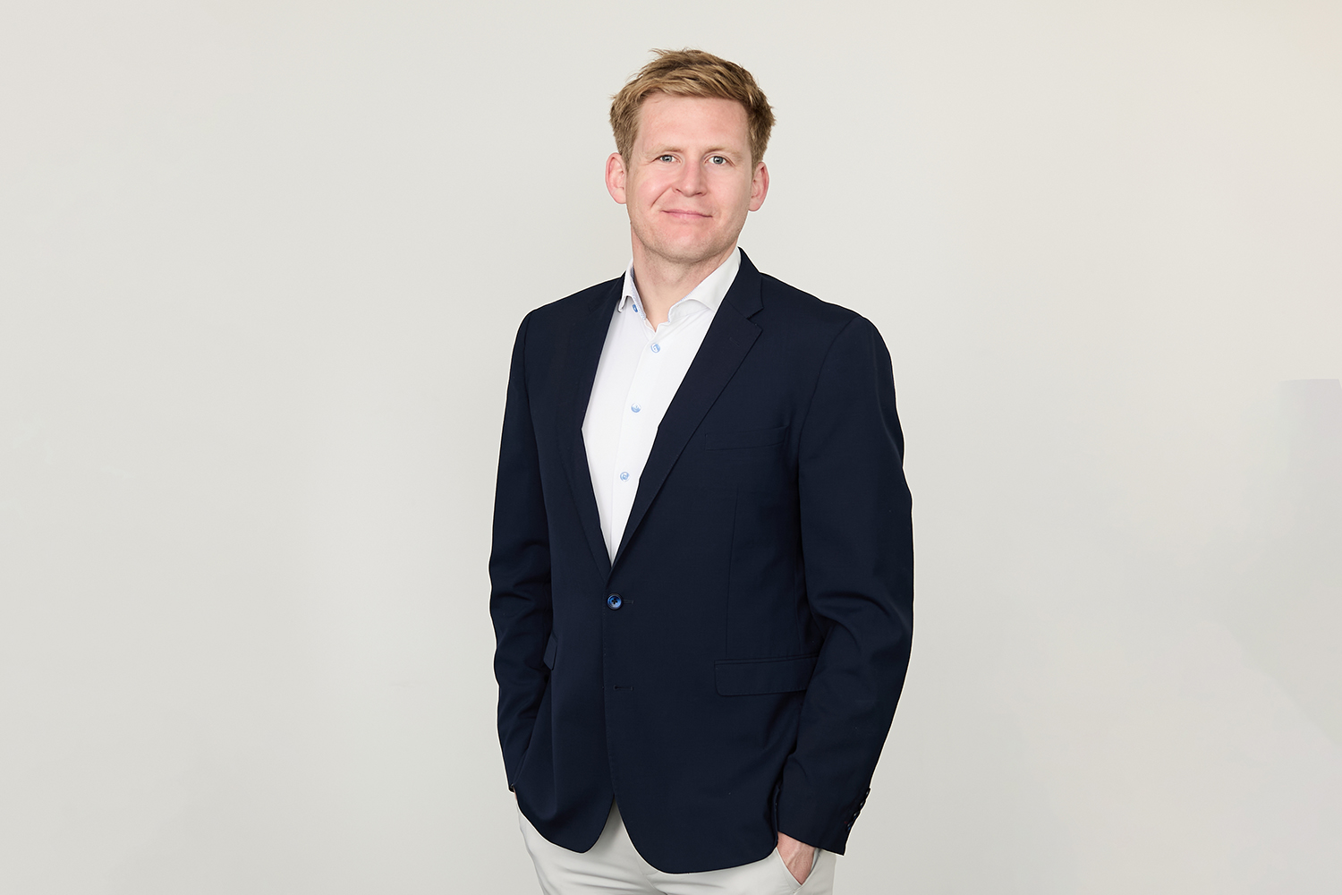 Headshot Eoin Hamill