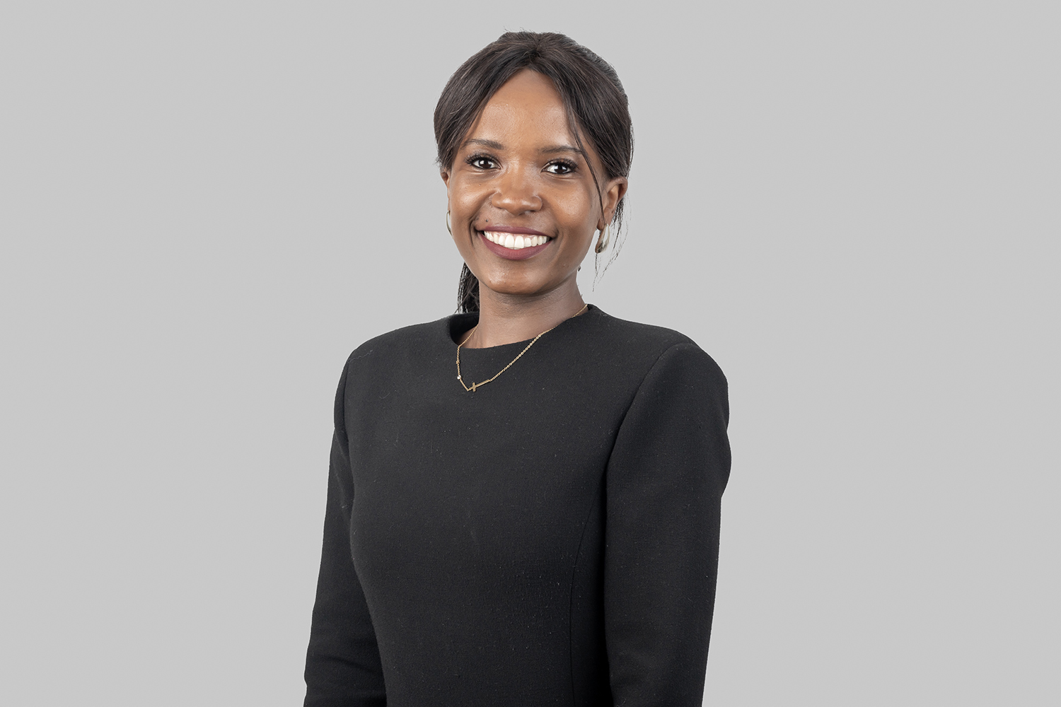 Headshot Neo Tshikalange