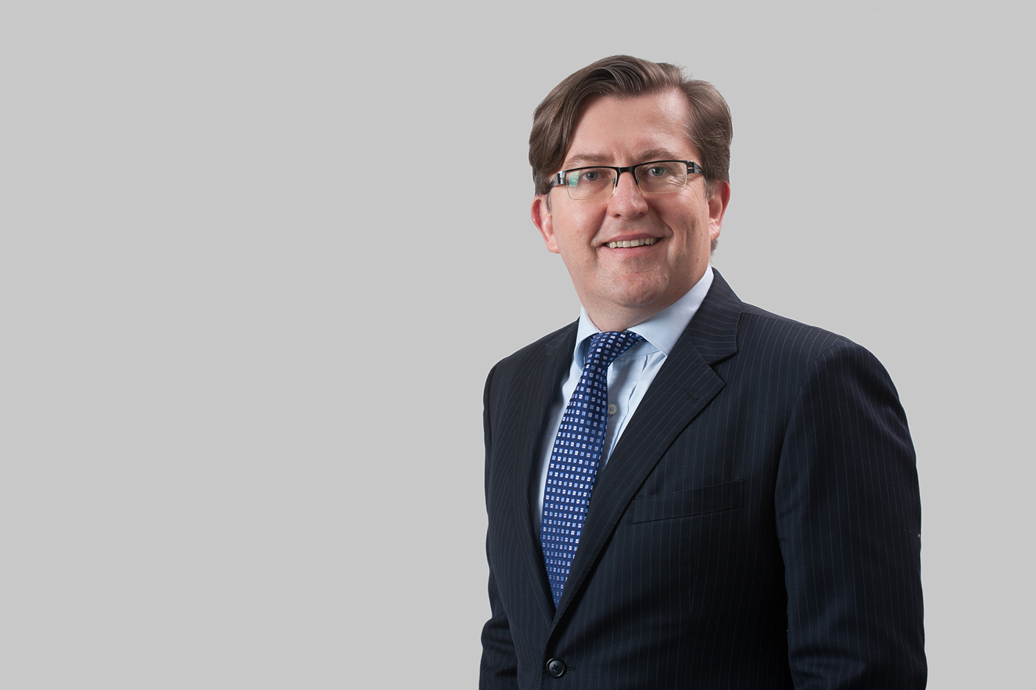 Headshot Anthony Oakes