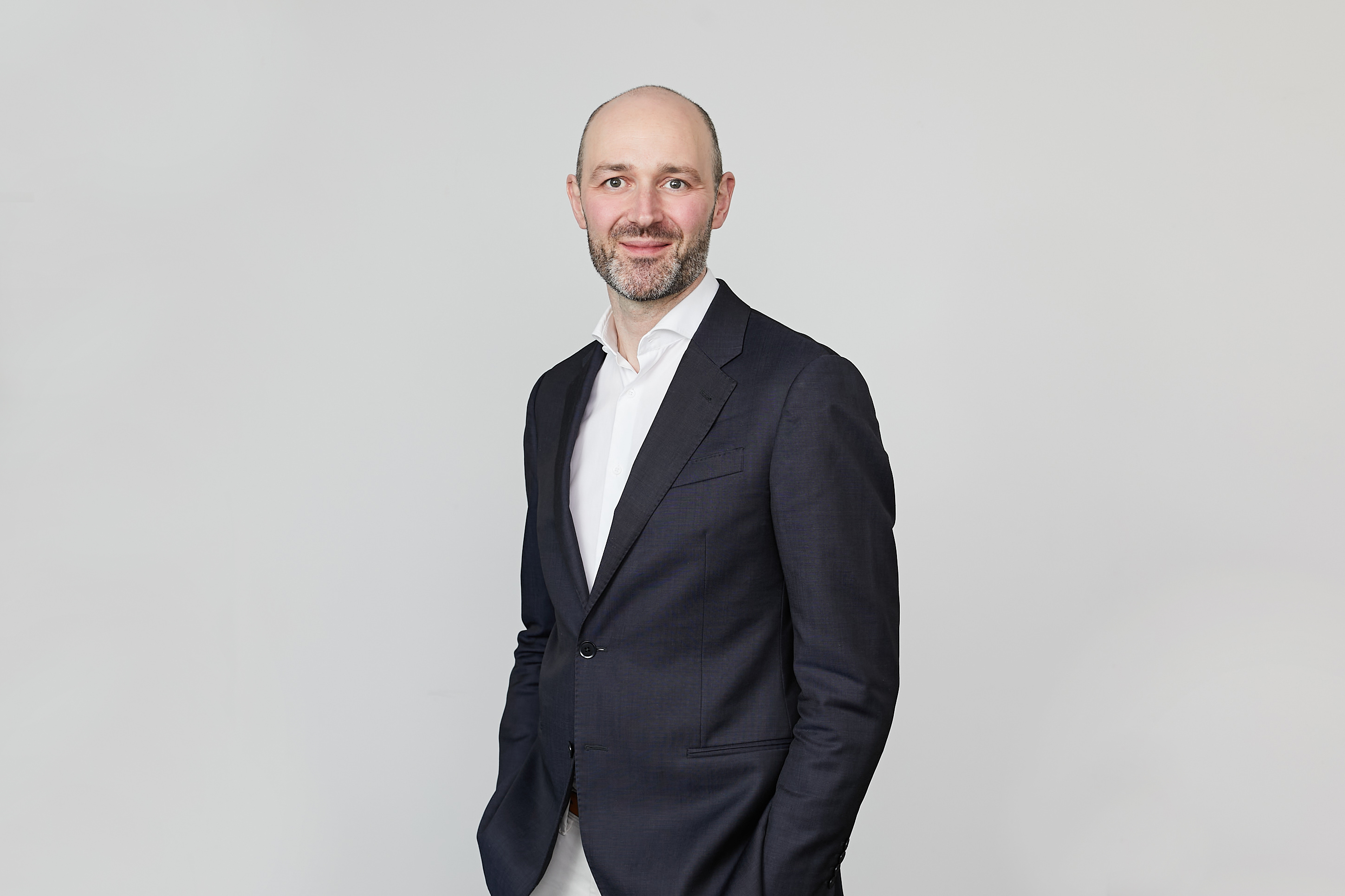 Headshot Michael Carroll