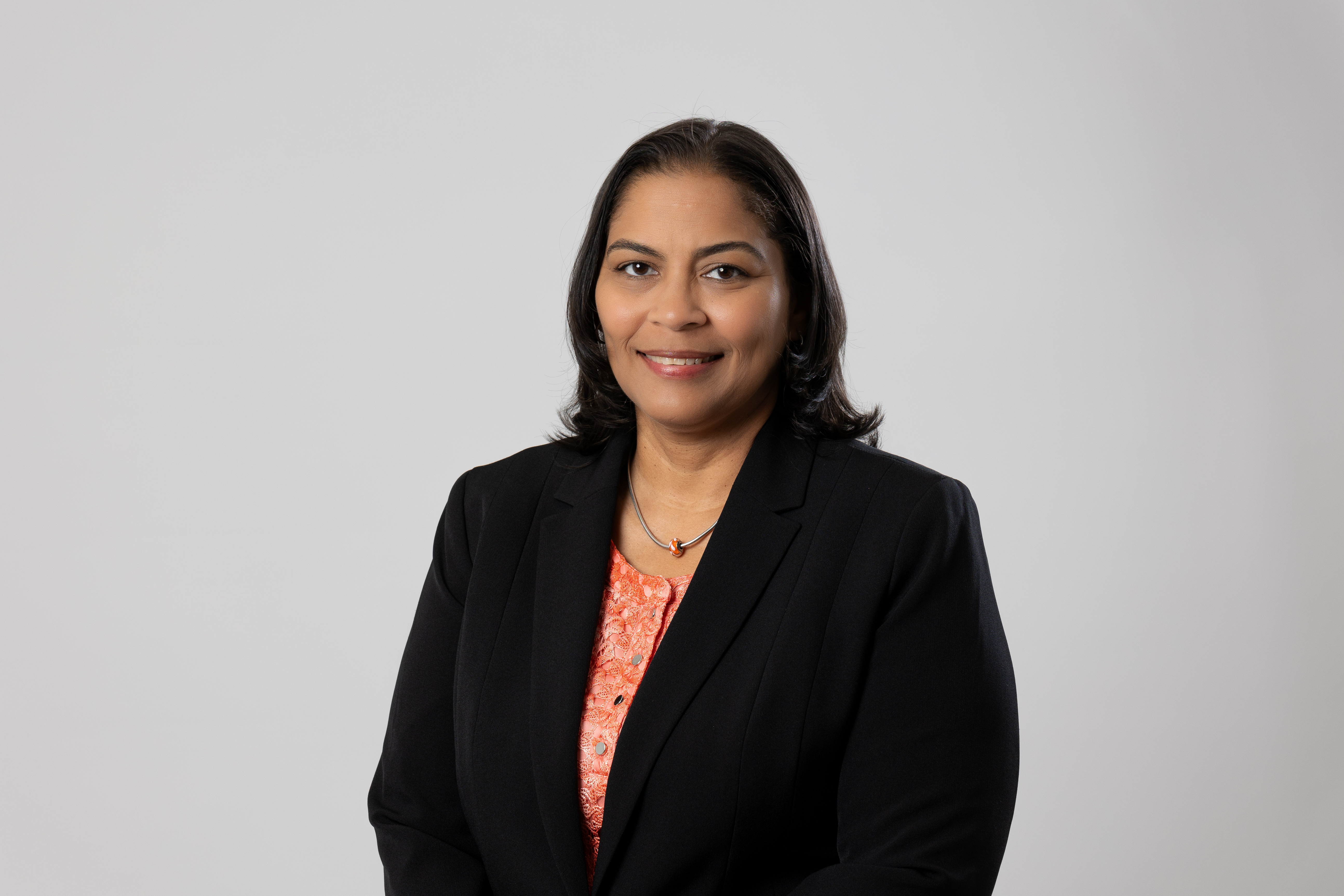 Headshot of Tara Campbell