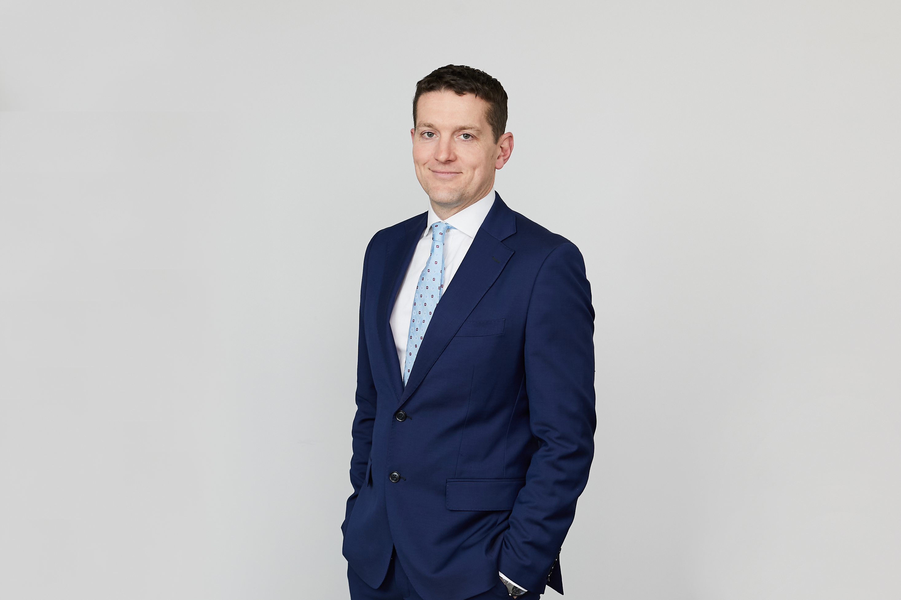 Headshot Edon Brynes